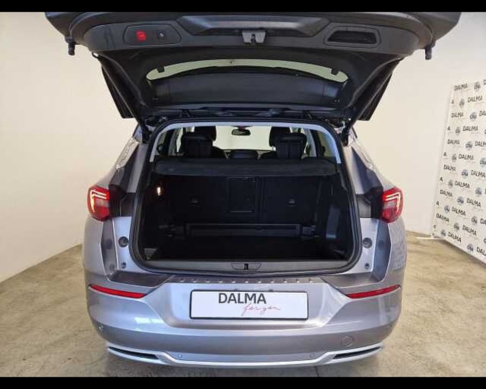 Opel Grandland usata a Milano (13)