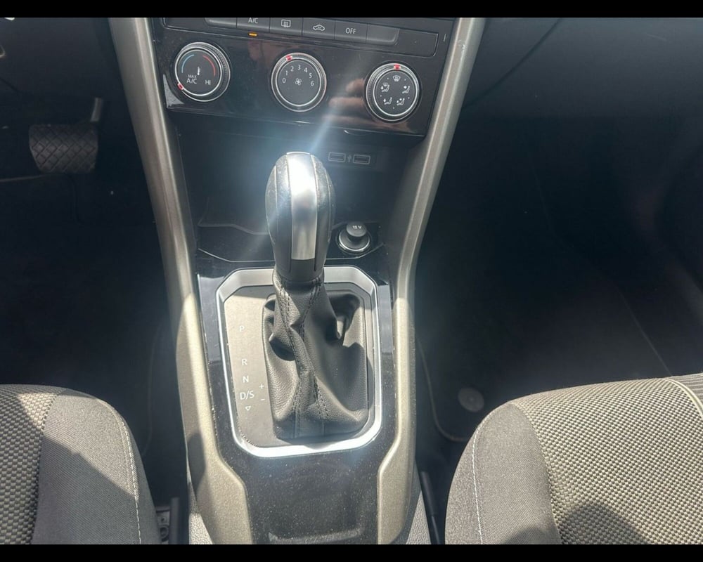 Volkswagen T-Roc usata a Caserta (19)