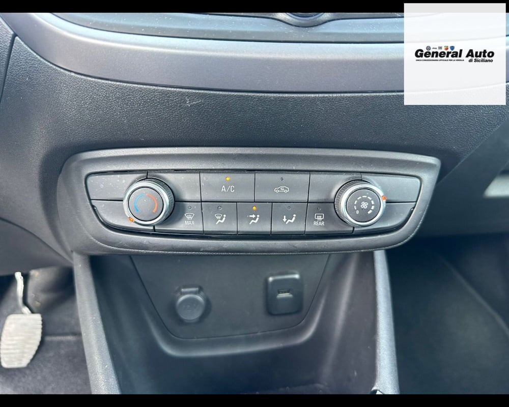 Opel Crossland X usata a Lucca (17)