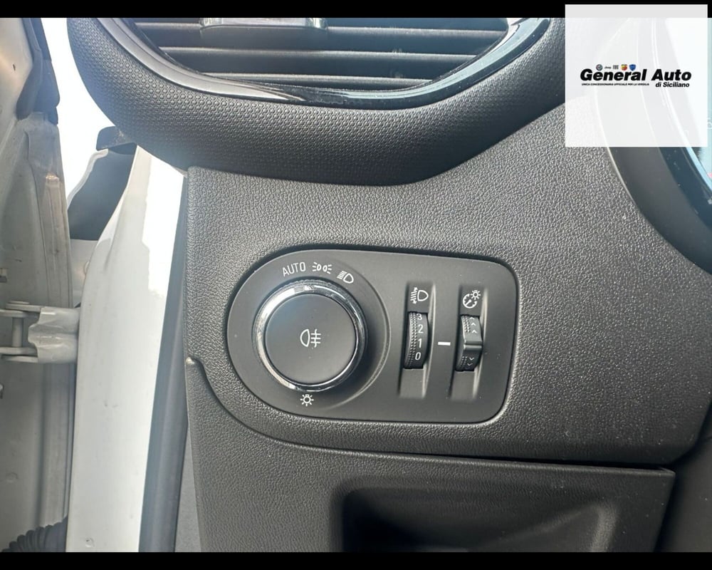 Opel Crossland X usata a Lucca (18)
