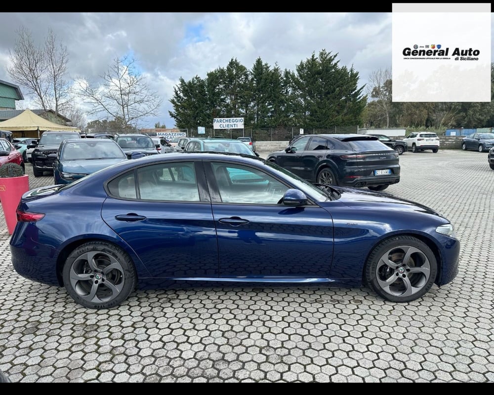 Alfa Romeo Giulia usata a Lucca (10)