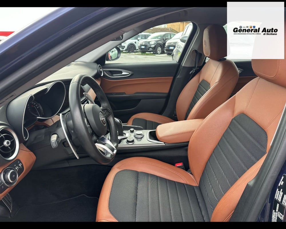 Alfa Romeo Giulia usata a Lucca (13)