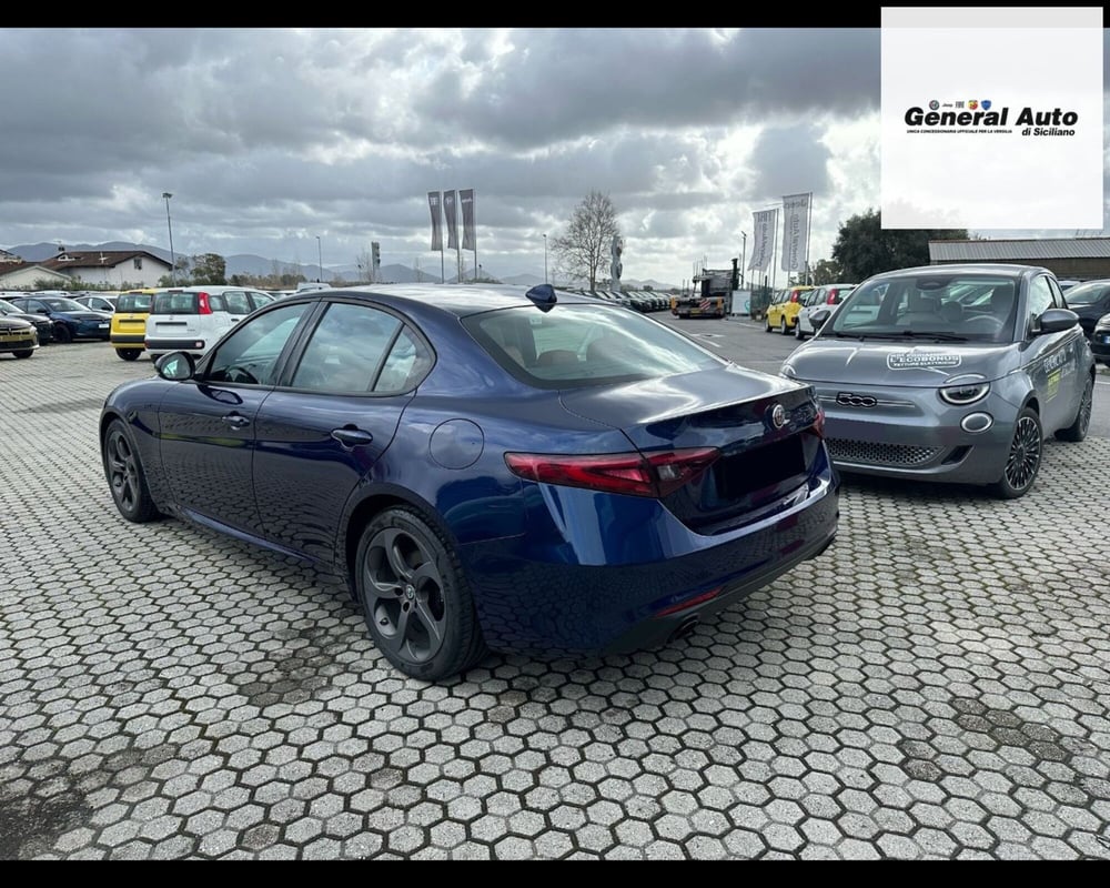 Alfa Romeo Giulia usata a Lucca (6)