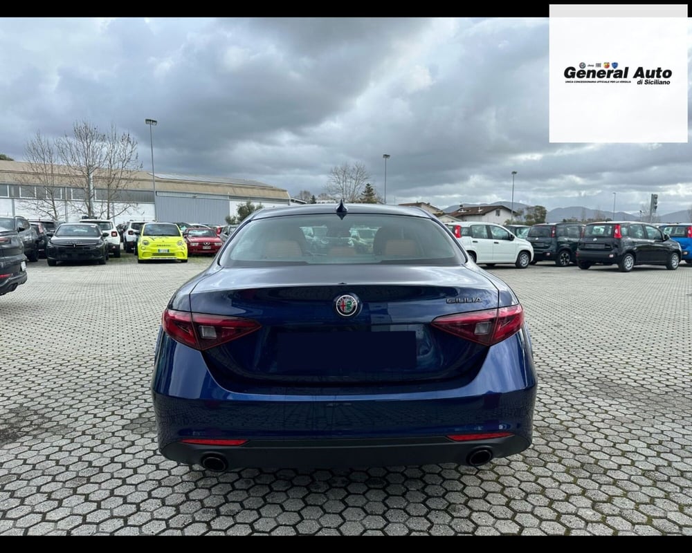 Alfa Romeo Giulia usata a Lucca (7)
