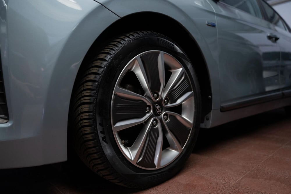 Hyundai Ioniq usata a Torino (11)