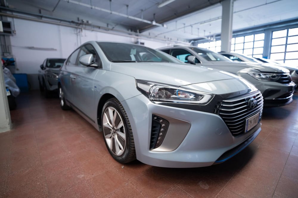 Hyundai Ioniq usata a Torino (13)