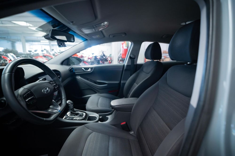 Hyundai Ioniq usata a Torino (5)