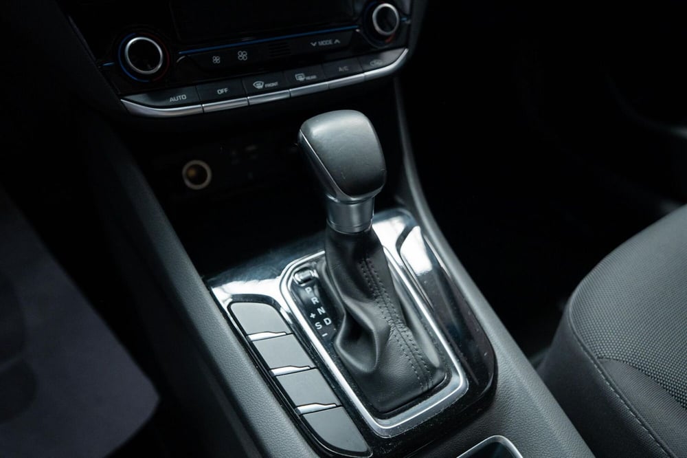 Hyundai Ioniq usata a Torino (8)