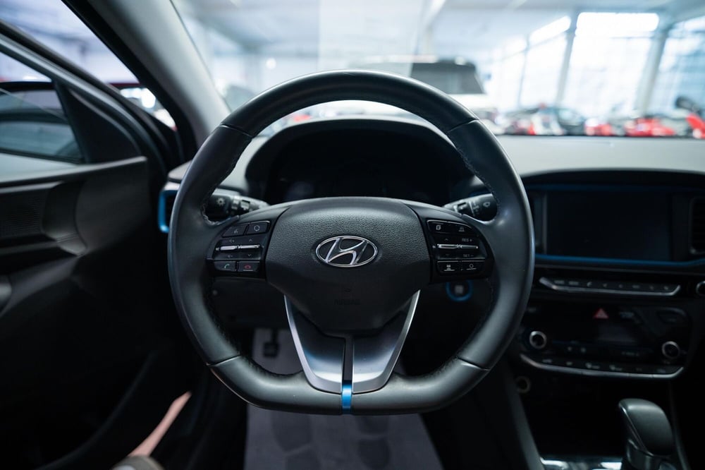 Hyundai Ioniq usata a Torino (9)