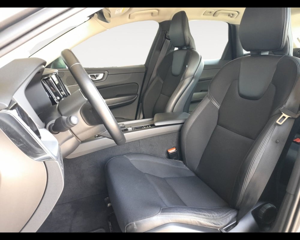 Volvo XC60 usata a Ravenna (9)