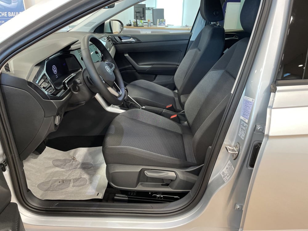 Volkswagen Taigo nuova a Varese (10)