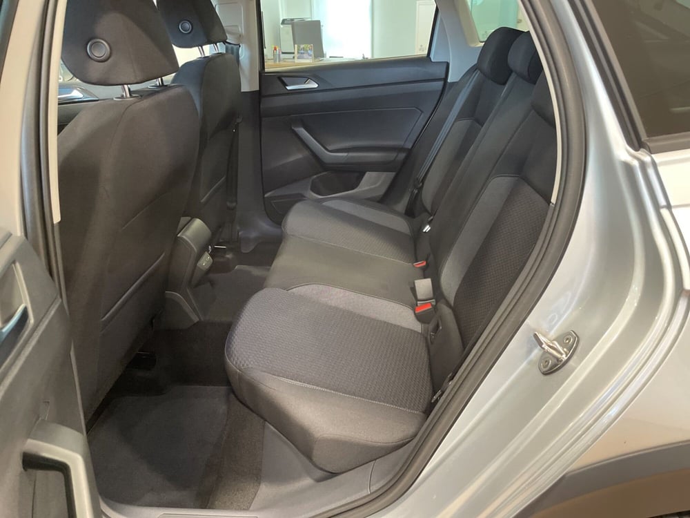 Volkswagen Taigo nuova a Varese (11)