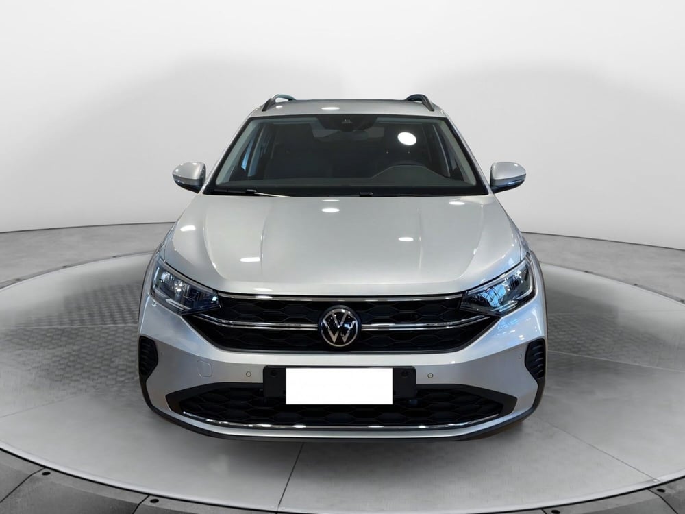 Volkswagen Taigo nuova a Varese (2)