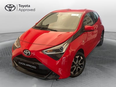 Toyota Aygo 1.0 VVT-i 72 CV 5 porte x-play del 2018 usata a Curno