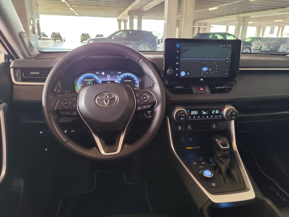 Toyota Rav4 usata a Milano (12)