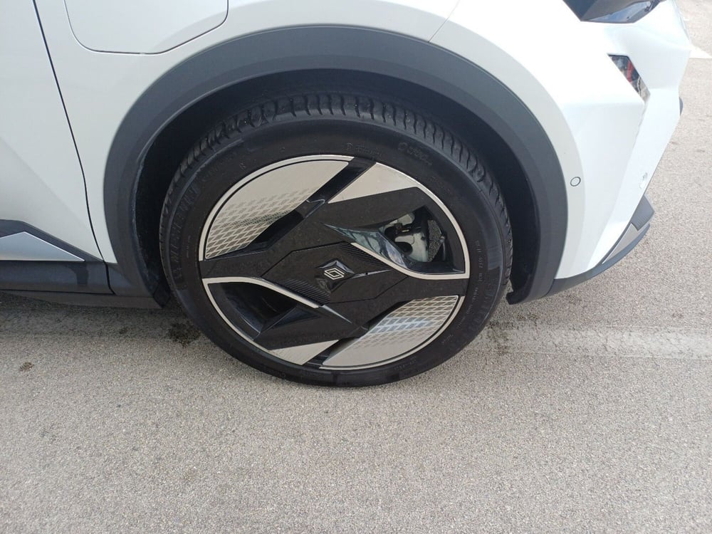 Renault Scenic E-Tech Electric usata a Frosinone (8)