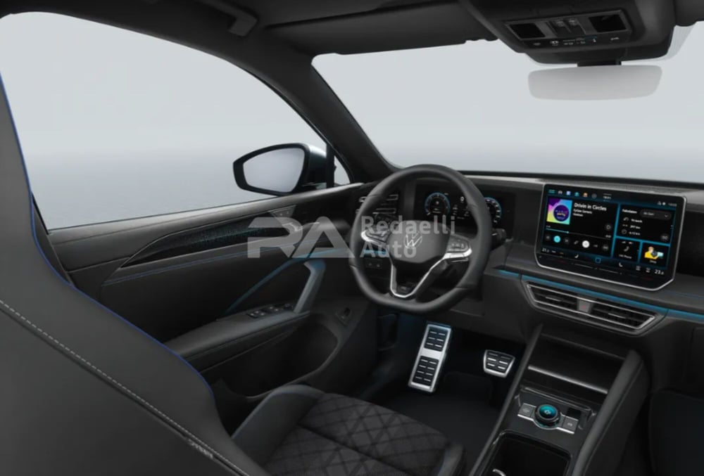 Volkswagen Tiguan nuova a Lecco (6)