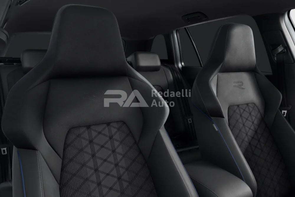 Volkswagen Golf Variant nuova a Lecco (7)
