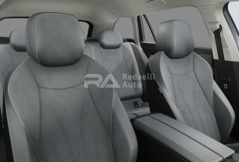 Volkswagen Passat nuova a Lecco (7)