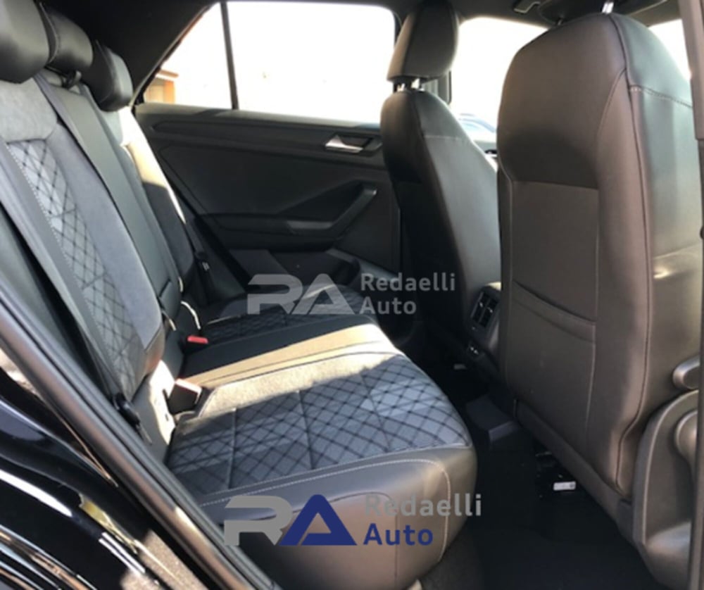 Volkswagen T-Roc nuova a Lecco (9)