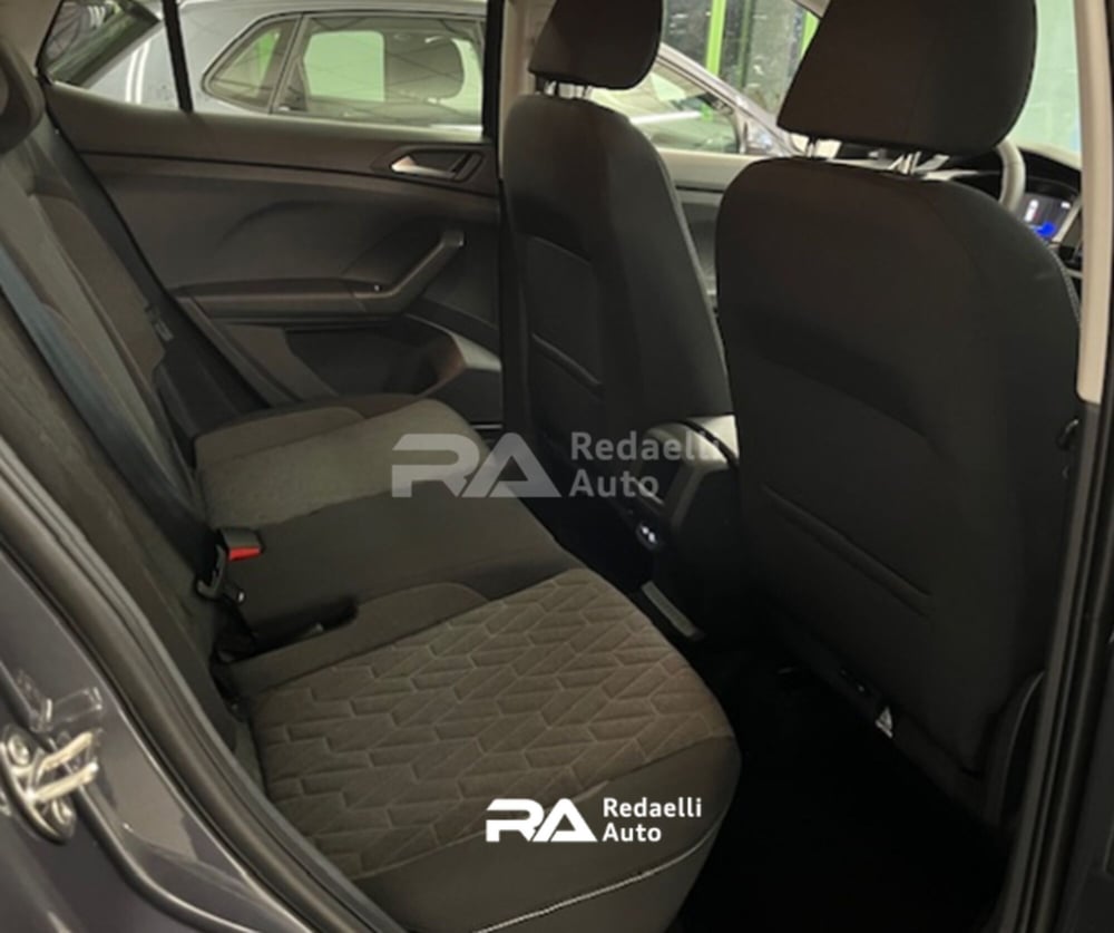 Volkswagen T-Cross nuova a Lecco (10)