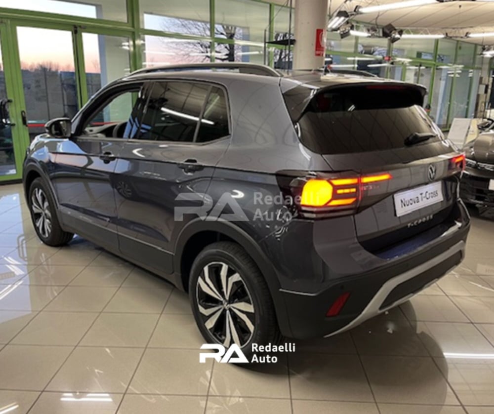 Volkswagen T-Cross nuova a Lecco (5)