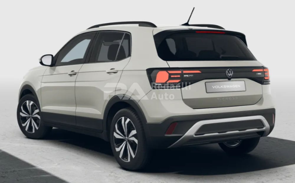 Volkswagen T-Cross nuova a Lecco (3)