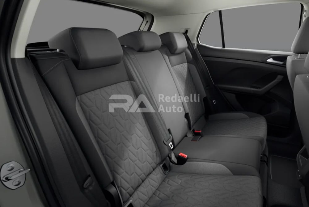 Volkswagen T-Cross nuova a Lecco (8)