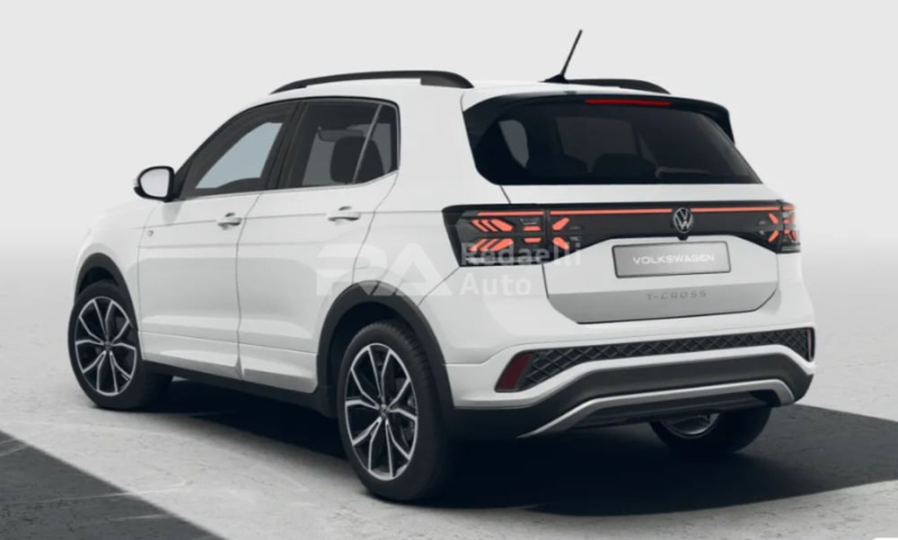 Volkswagen T-Cross nuova a Lecco (3)
