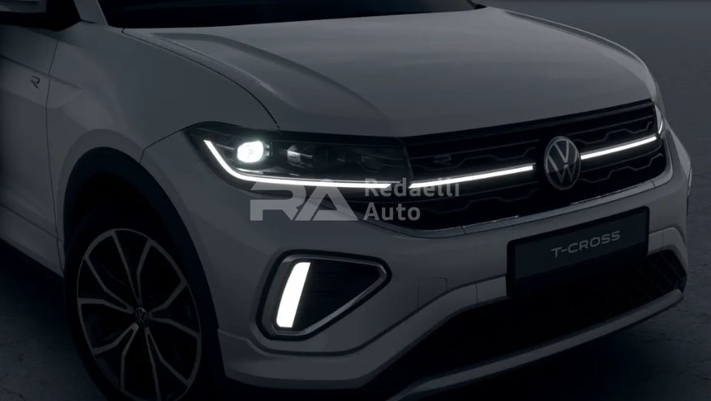 Volkswagen T-Cross nuova a Lecco (4)