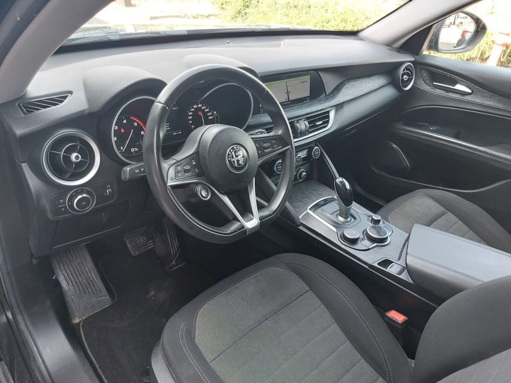 Alfa Romeo Stelvio usata a Frosinone (10)