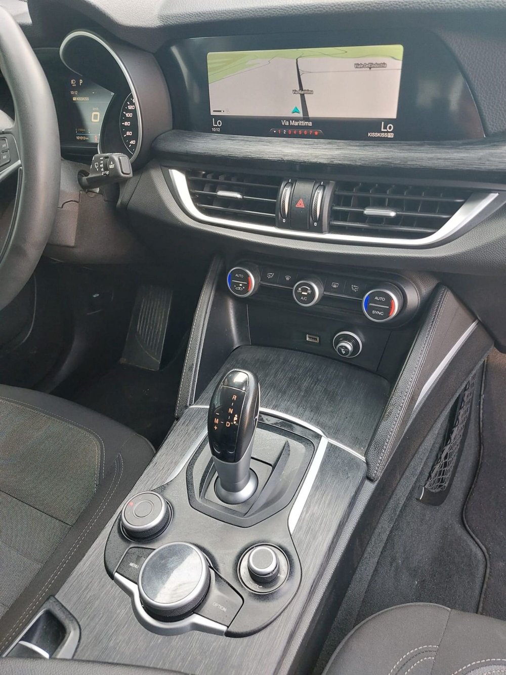 Alfa Romeo Stelvio usata a Frosinone (11)