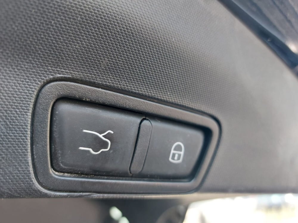 Alfa Romeo Stelvio usata a Frosinone (13)