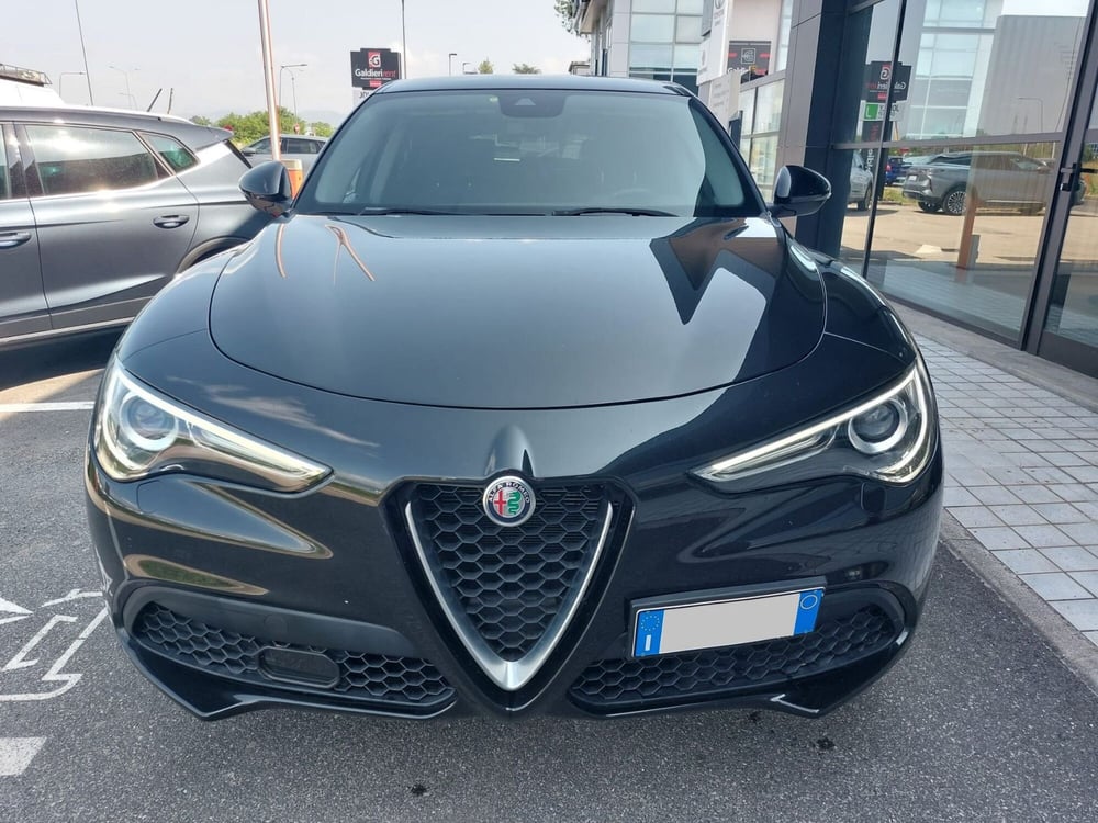 Alfa Romeo Stelvio usata a Frosinone (5)