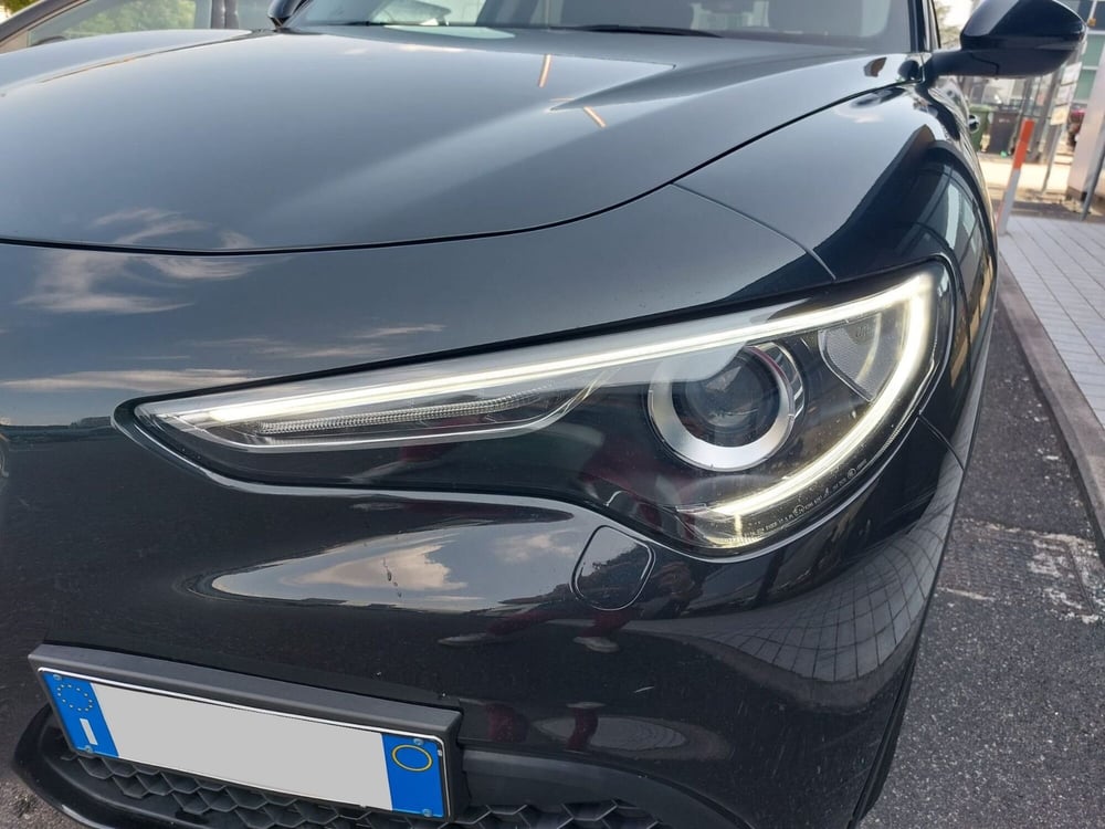 Alfa Romeo Stelvio usata a Frosinone (6)