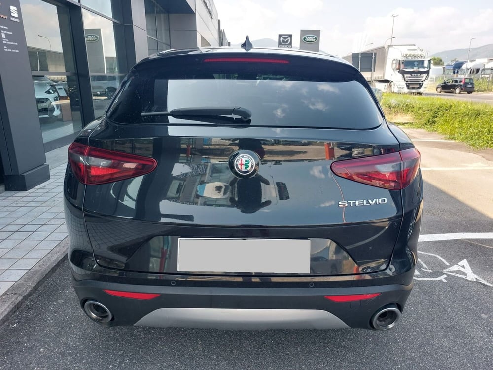 Alfa Romeo Stelvio usata a Frosinone (7)