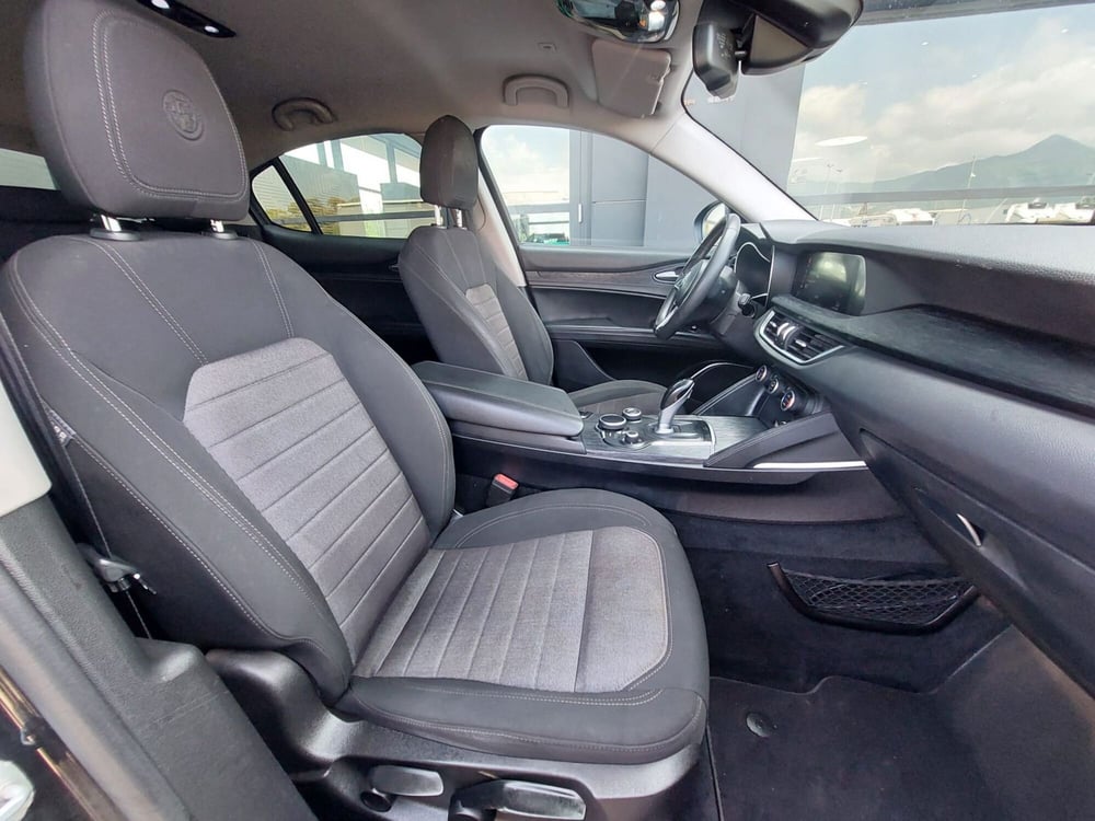 Alfa Romeo Stelvio usata a Frosinone (8)