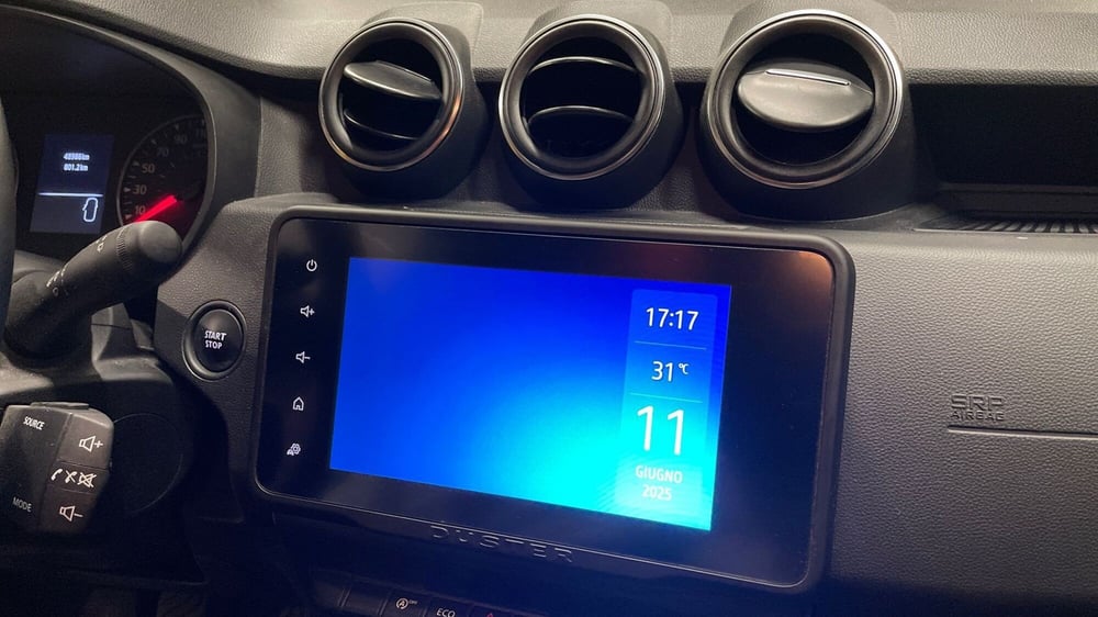 Dacia Duster usata a Varese (5)