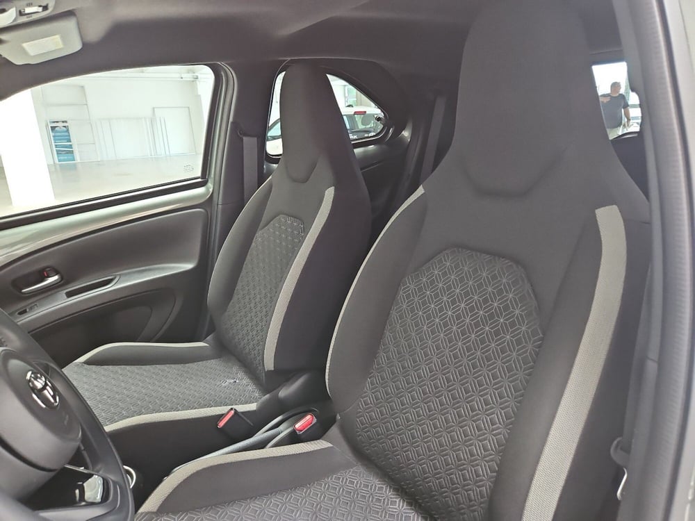 Toyota Aygo X usata a Vicenza (8)