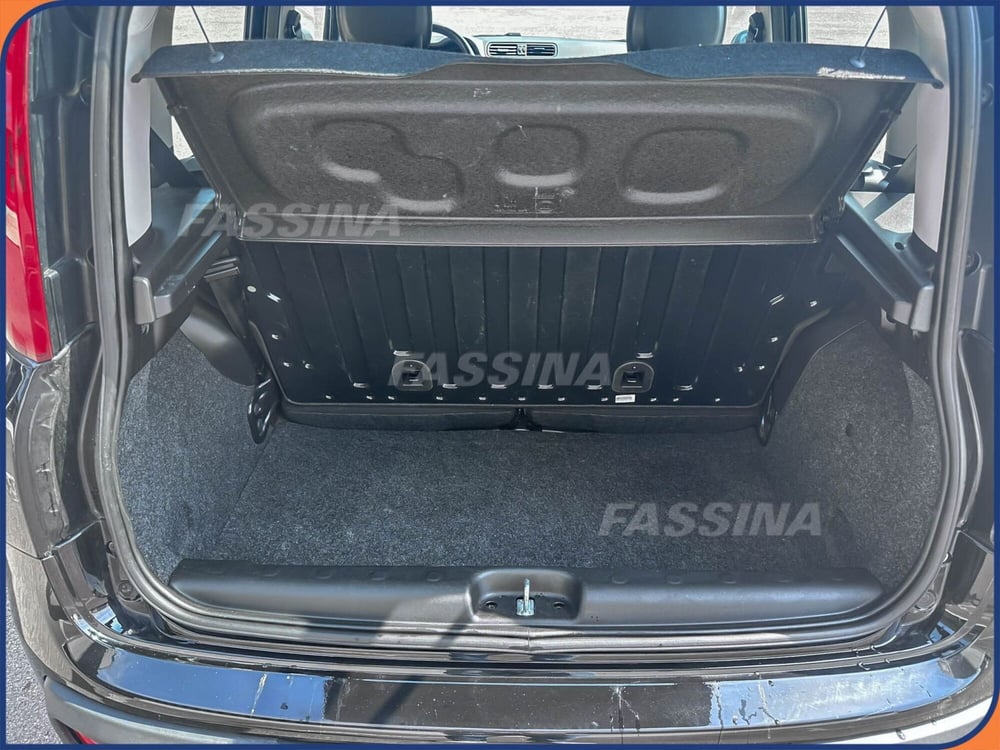Fiat Panda Cross usata a Milano (11)