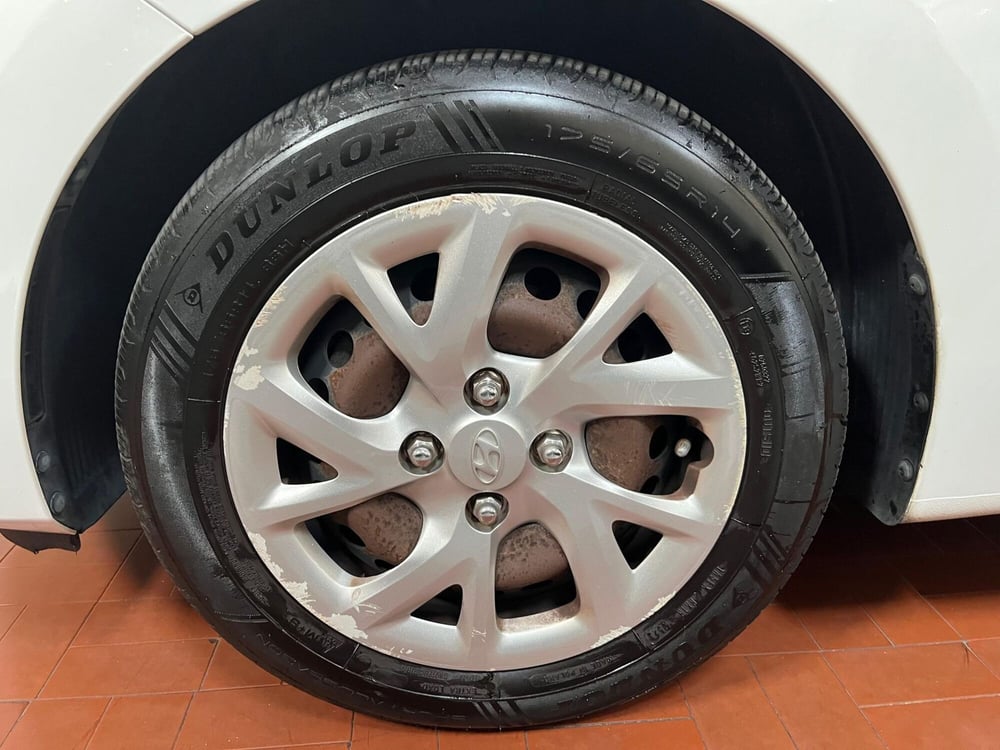 Hyundai i10 usata a Lucca (11)
