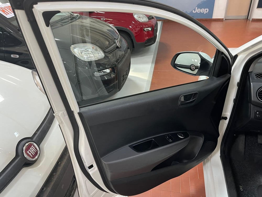 Hyundai i10 usata a Lucca (9)