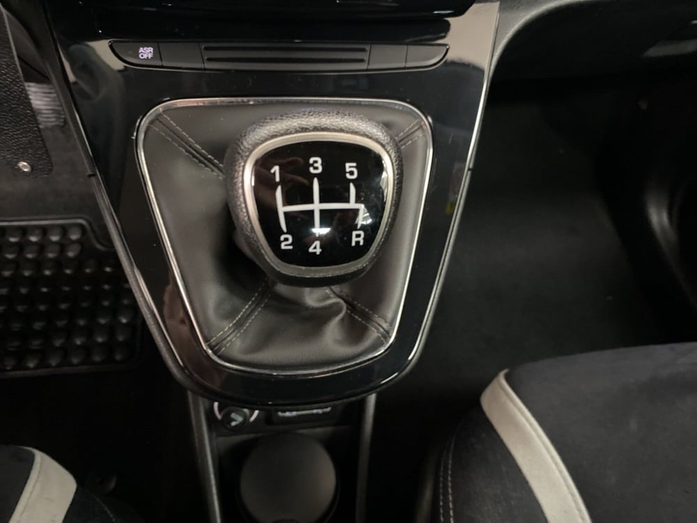 Lancia Ypsilon usata a Lodi (11)