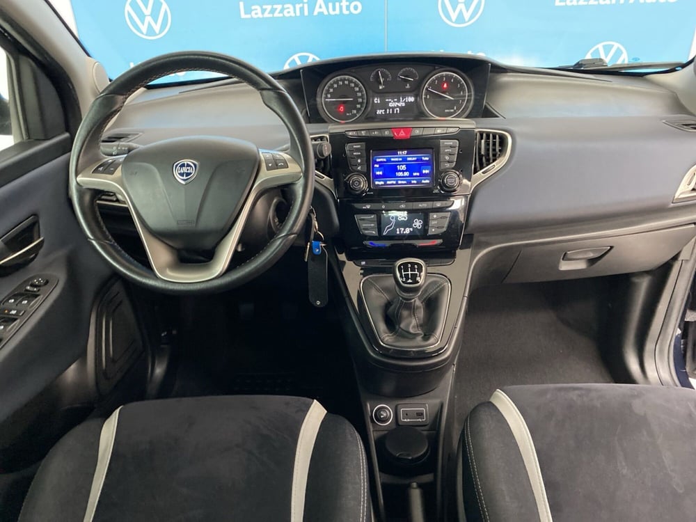 Lancia Ypsilon usata a Lodi (8)