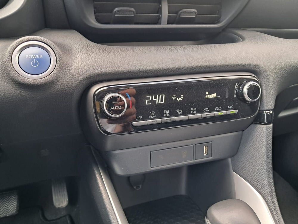 Toyota Yaris usata a Cagliari (18)