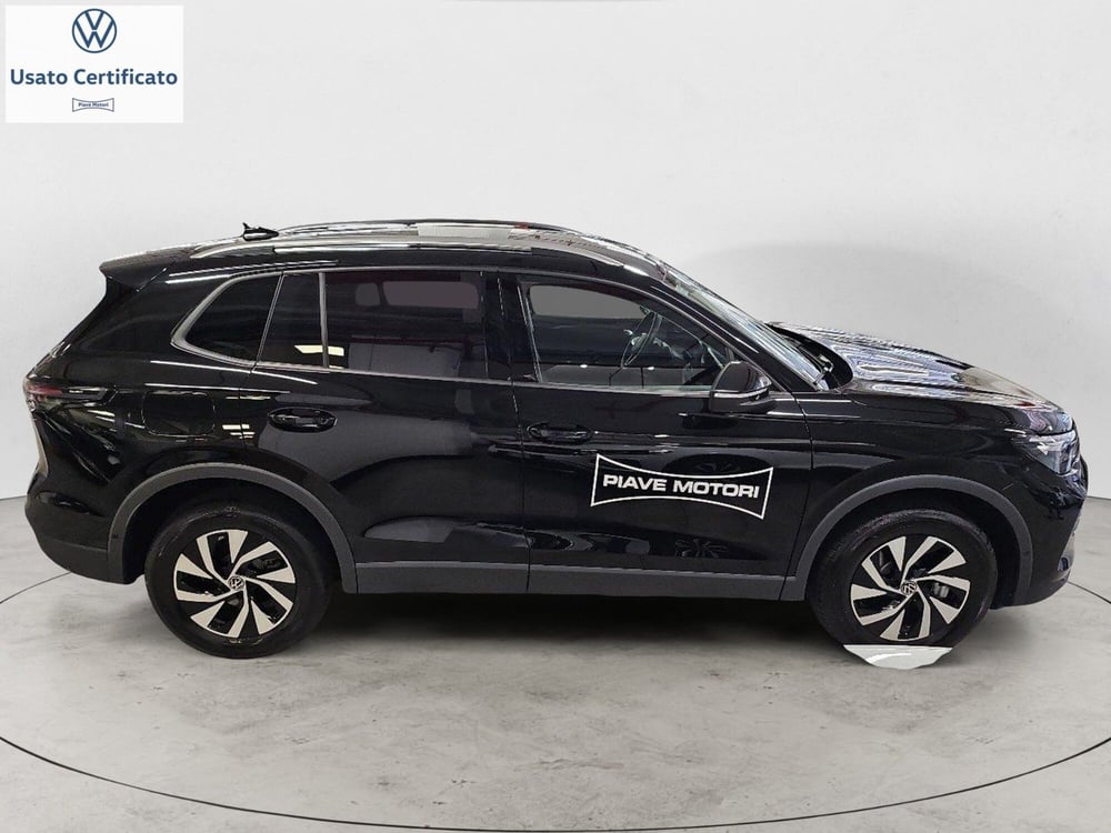 Volkswagen Tiguan nuova a Genova (4)