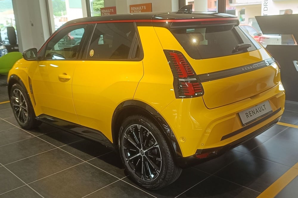 Renault Renault 5 nuova a Frosinone (3)