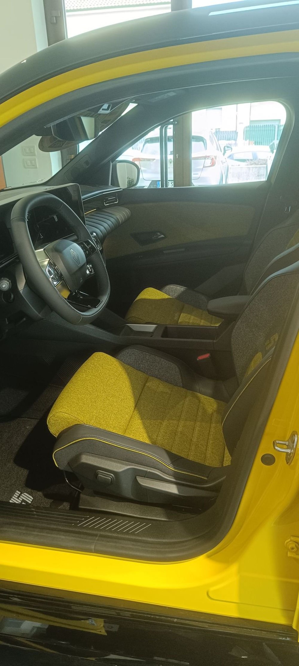 Renault Renault 5 nuova a Frosinone (6)