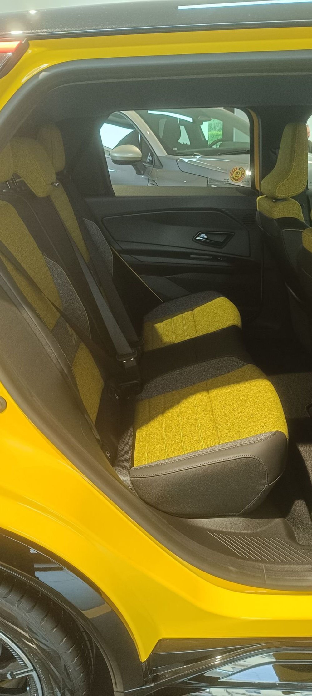 Renault Renault 5 nuova a Frosinone (8)
