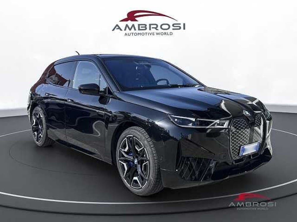 BMW iX usata a Perugia (2)